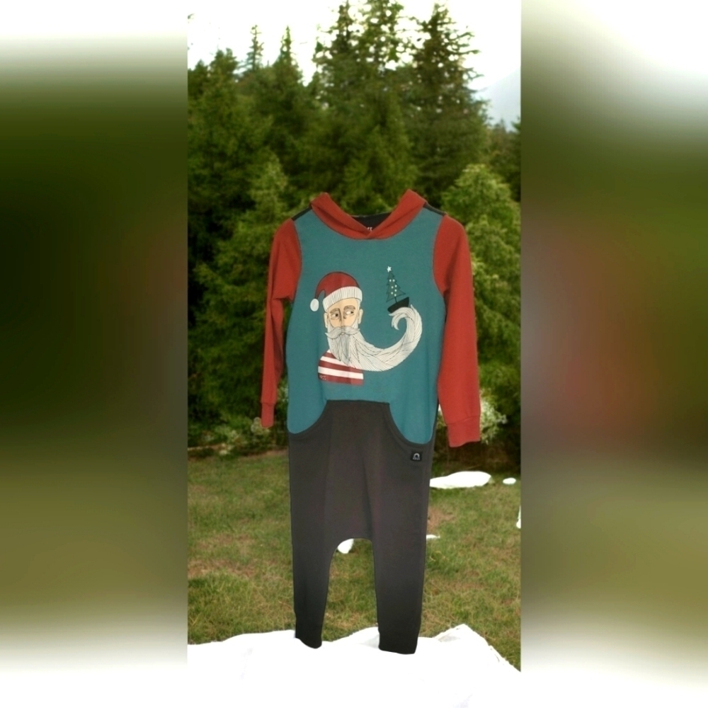 Rags to Raches "Old Saint Nick" long sleeve hooded kangaroo romper